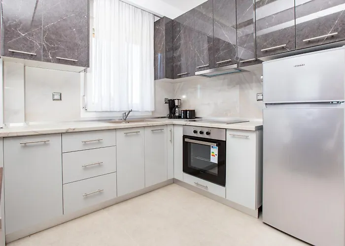 Apartment Marane Luxury